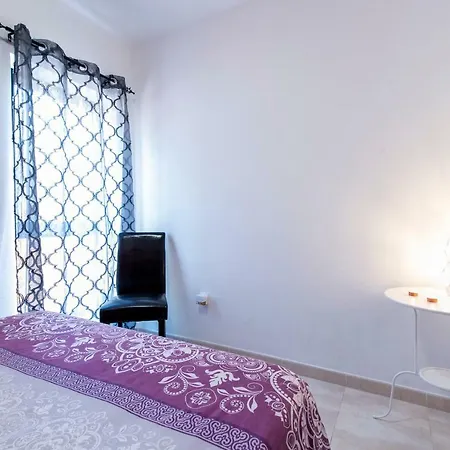 Alisea Guest house Costa De Antigua